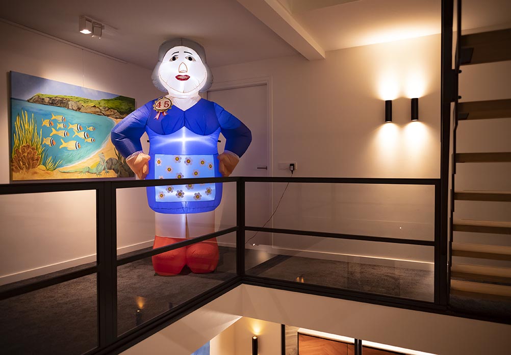 Indoor Sarah classic